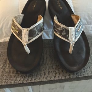 Coach Judy Flip Flops SZ 7.5